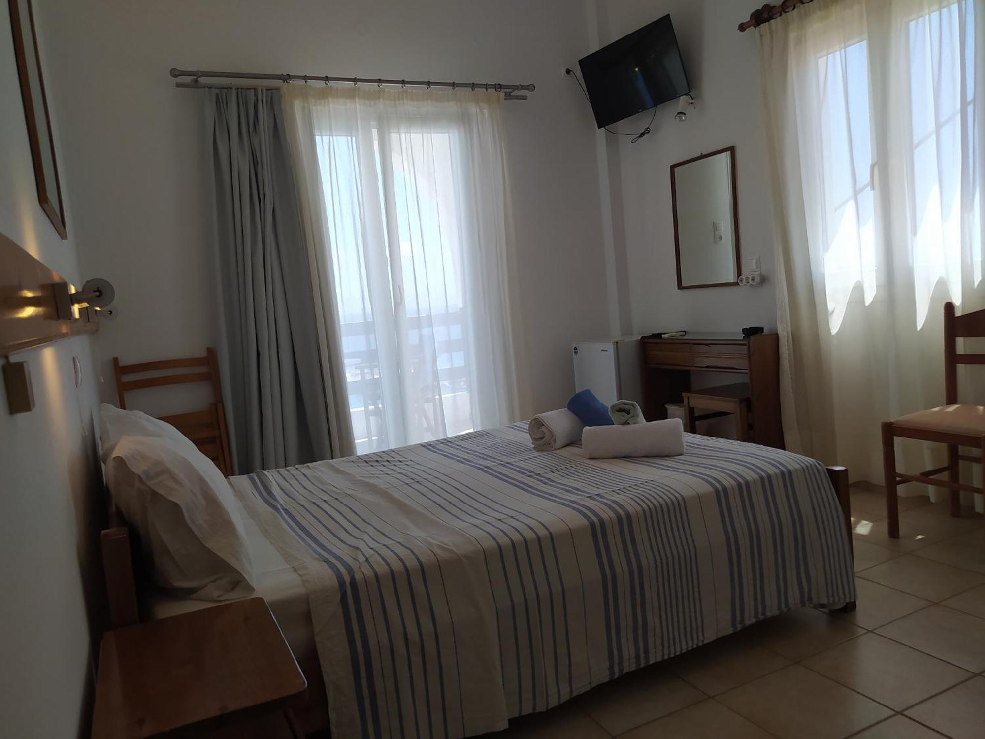 Corali Hotel Piso Livadi Exterior photo