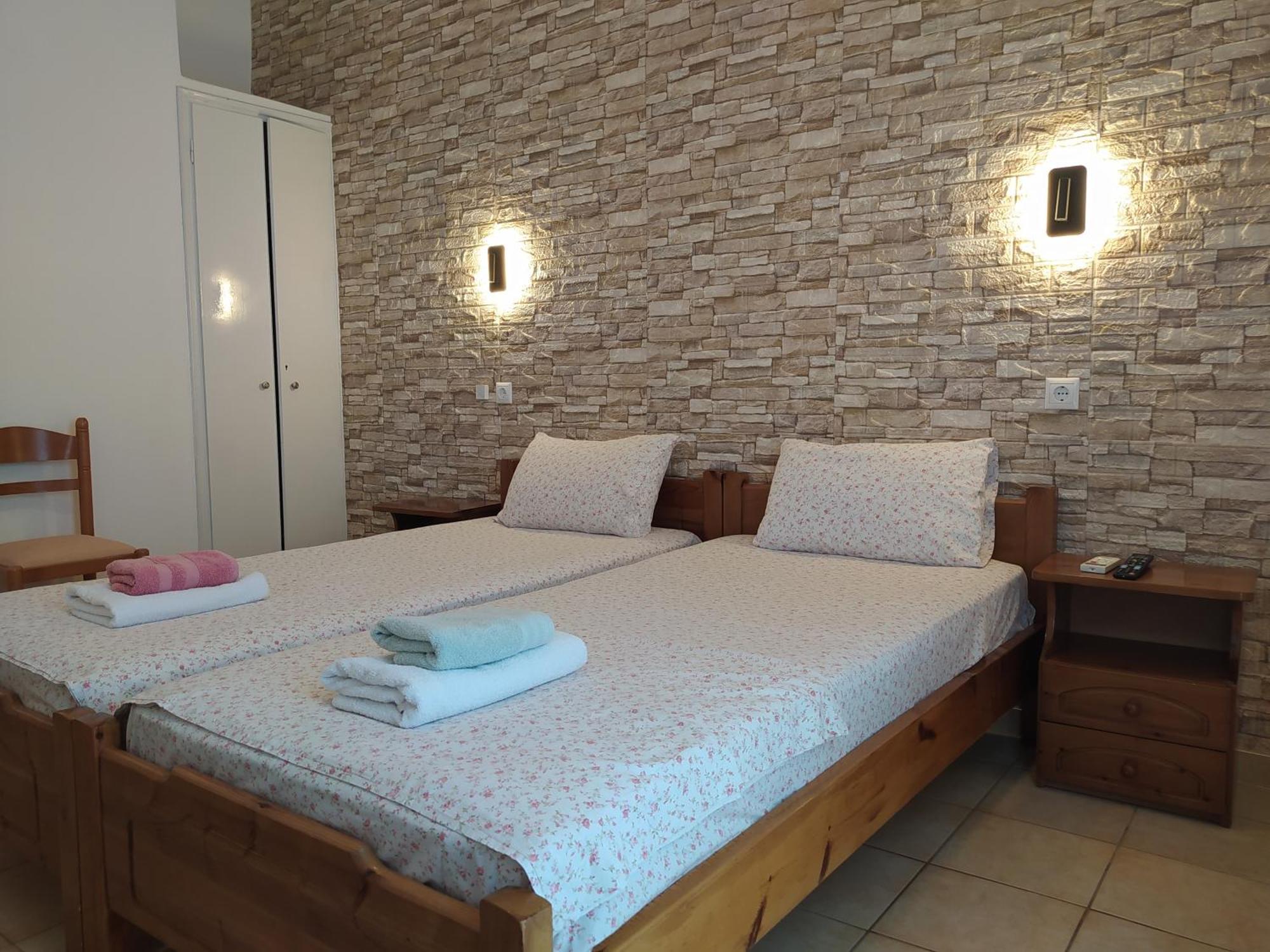 Corali Hotel Piso Livadi Exterior photo